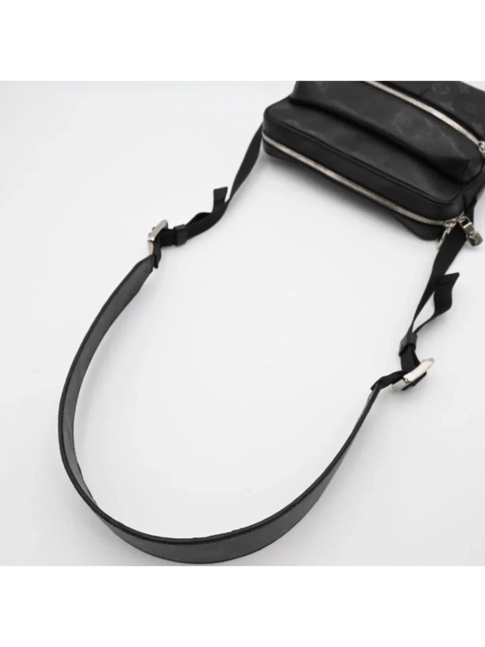 Louis Vuitton Taigarama Outdoor Messenger Shoulder Bag Blue